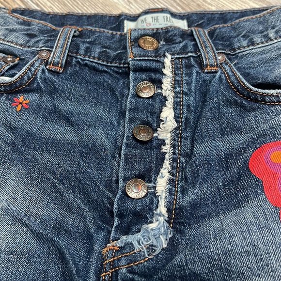 31" Waist!! NWOT Hand-Painted Butterfly Denim Jean Shorts Cutoffs by Free People - Picture 6 of 6